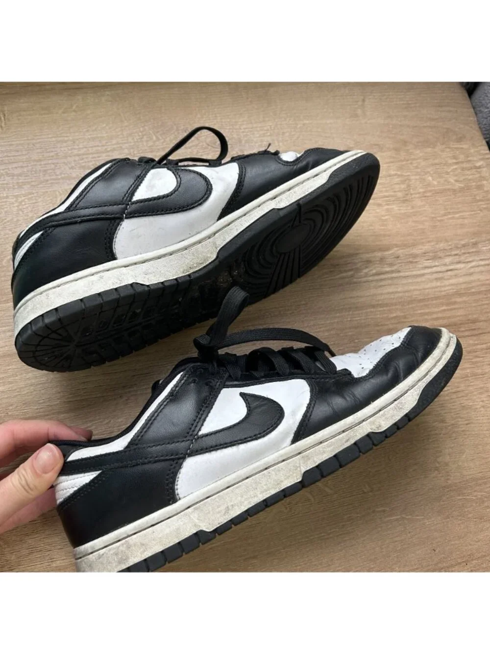 Nike Dunk Low Retro White Black Panda Lace-Up Sneakers Men's Size 8